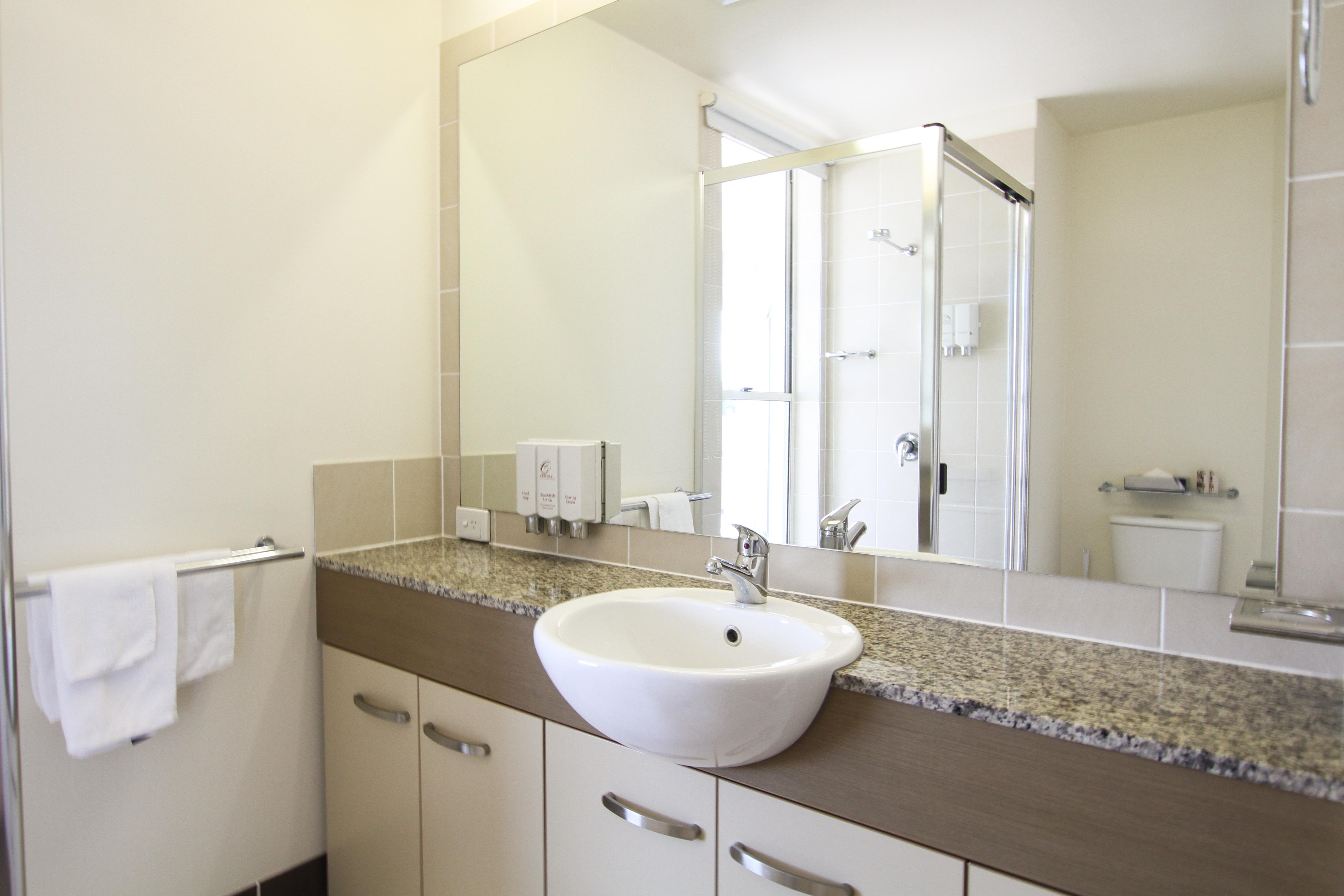 Caloundra Central Apartment Hotel Official Buitenkant foto